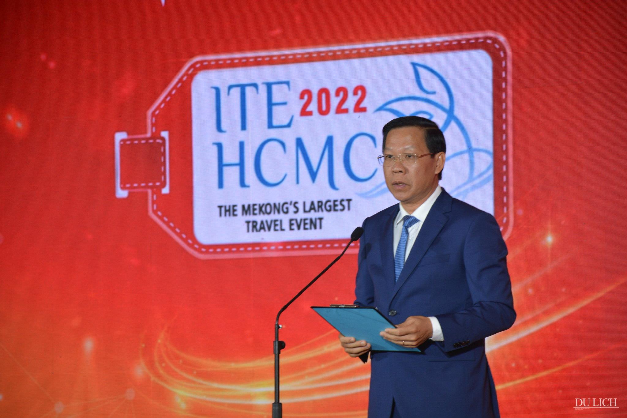 Ông Phan Văn Mãi - Chủ tịch UBND TP. Hồ Chí Minh phát biểu khai mạc.